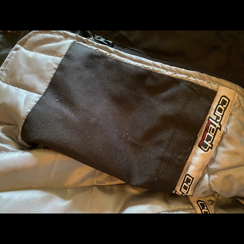 Motorcycle jacket - Picture 4 of 8